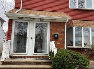 38 Penn Ave, Staten Island, NY 10306