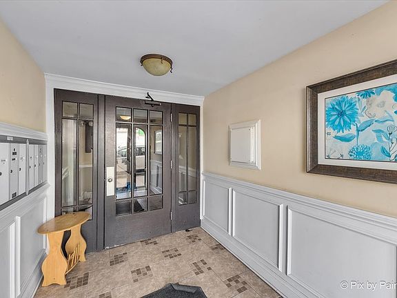 3rd image of 5302 N Kedzie Ave #3