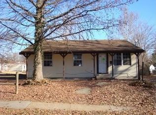 31 Garnette Dr, Belleville, IL 62220