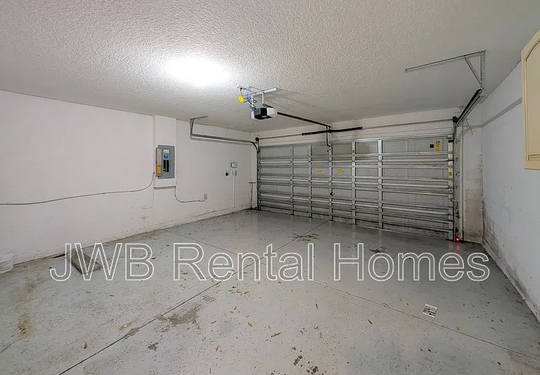 5430 Shady Pine St S — Photo 17