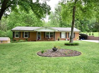 226 Johnston Dr, Belmont, NC 28012