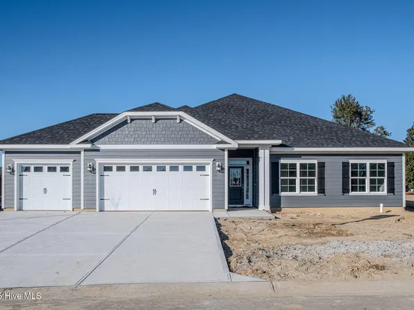 122 Firethorn Circle, Wallace, NC 28466