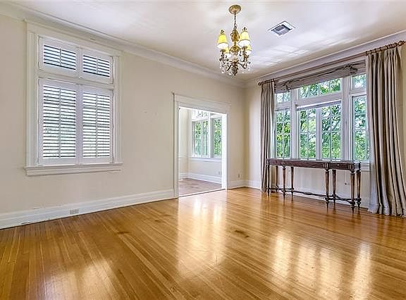 3rd image of 518 Walnut St APT D