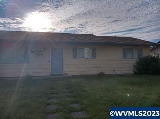 1210 N Elizabeth St, Milton Freewater, OR 97862