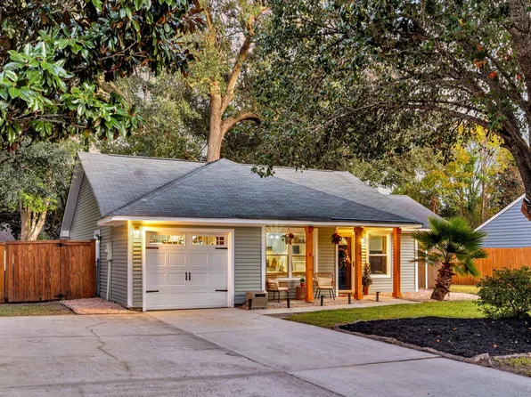 1076 Oakcrest Dr, Charleston, SC 29412