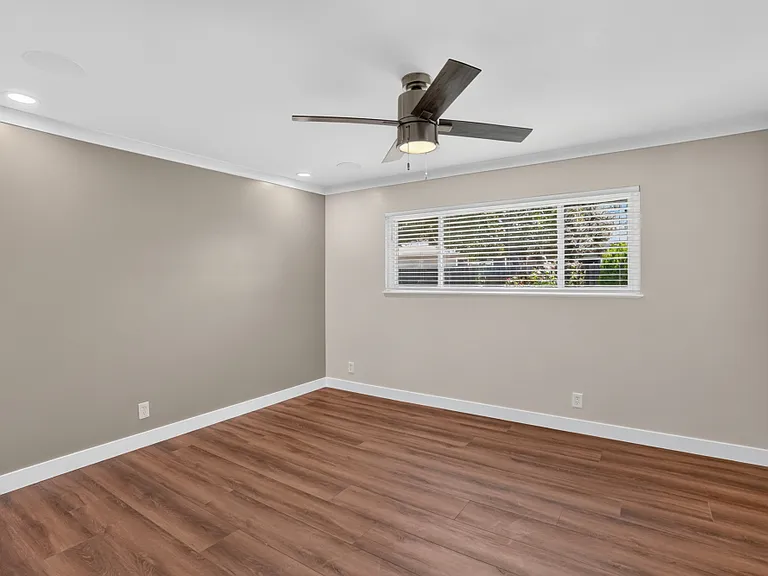 2833 Sandbrook Ct — Photo 12
