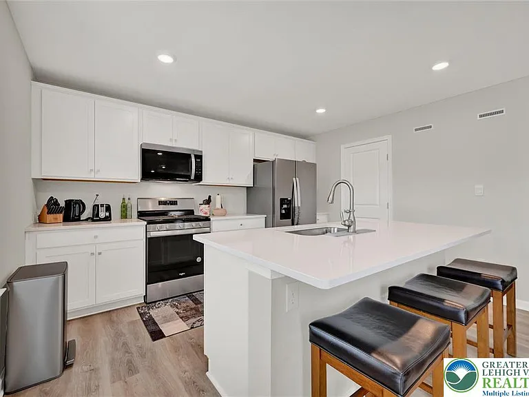 264 Winding Rd — Photo 10
