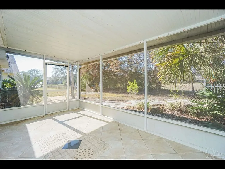 2352 Caddy Shack Ln — Photo 9