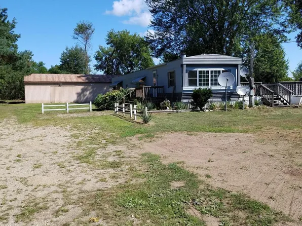 34382 40th Ave, Paw Paw, MI 49079