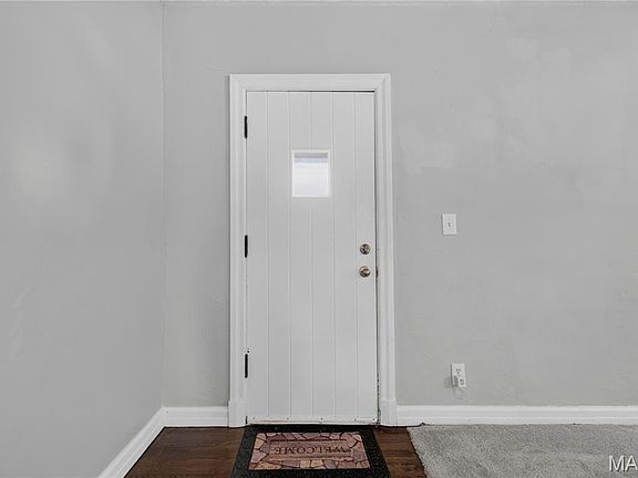 5th image of 8908 Boston Ave