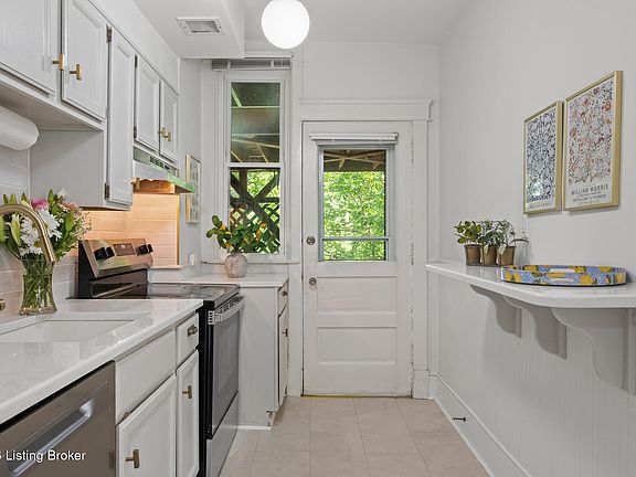 5th image of 2053 Douglass Blvd APT 3