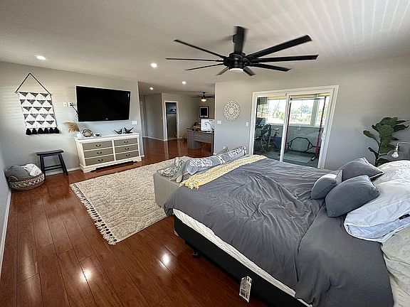 Large master suite 