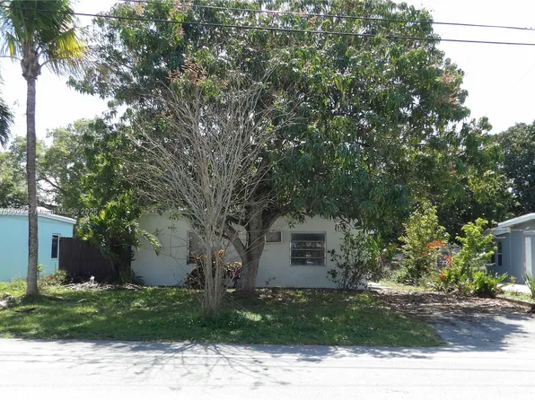 1766 NE 183rd St, North Miami Beach, FL 33179