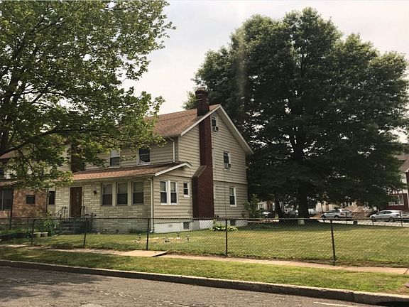 3rd image of 488 Abington Ave