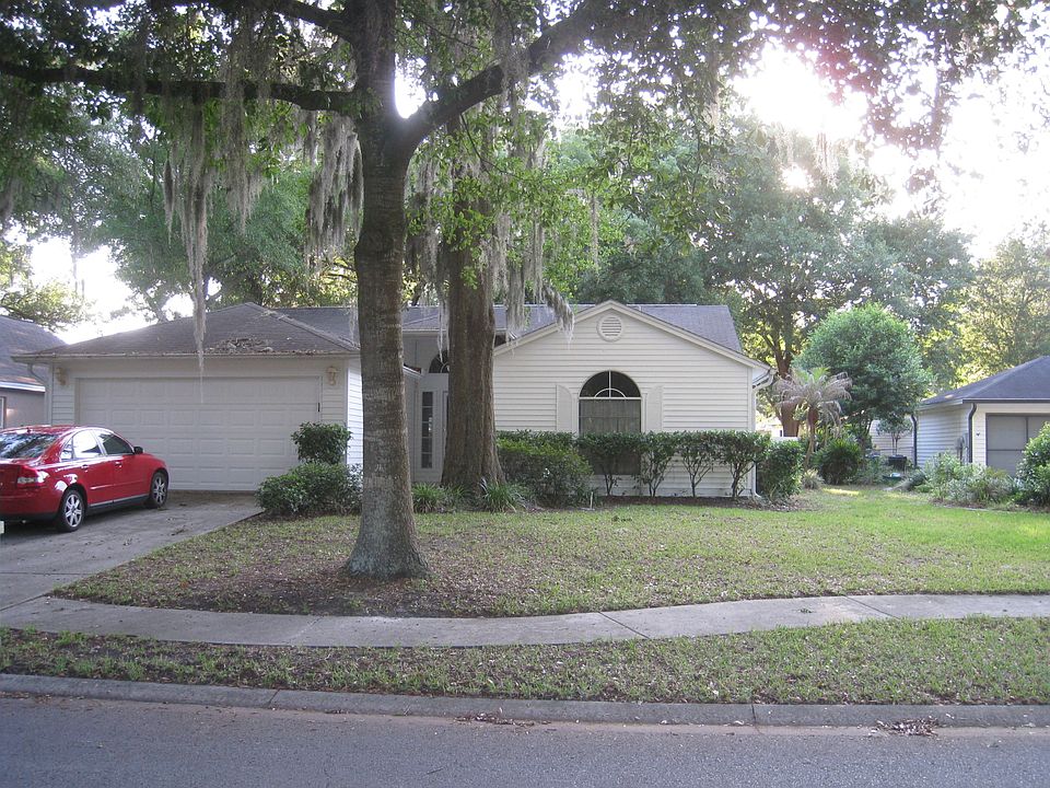 1st image of 18112 Swan Lake Dr