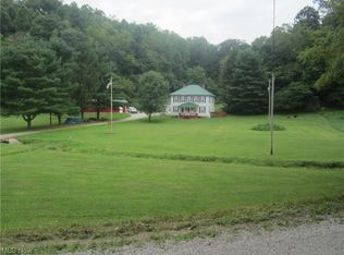 3293 Sheets Run Dr, Matamoras, OH 45767