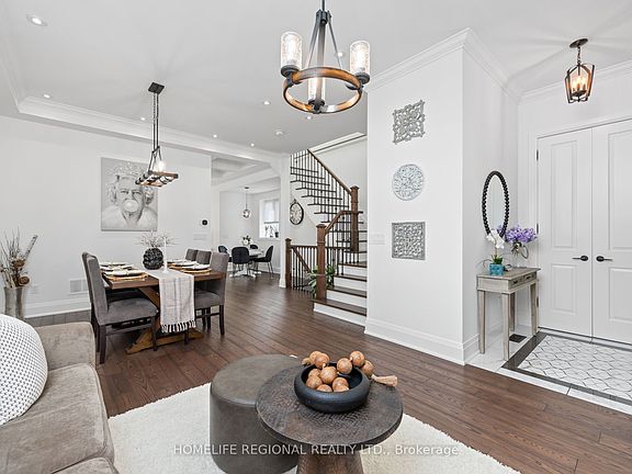 2nd image of 313 Robina Ave