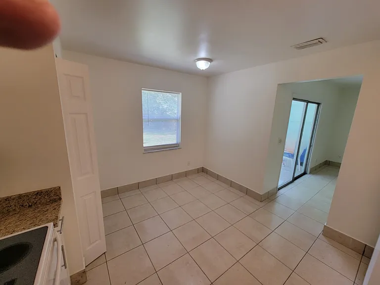 3419 SE Iris St — Photo 7