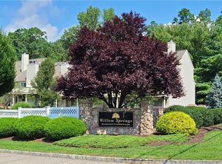 74 Willow Spgs #74, New Milford, CT 06776