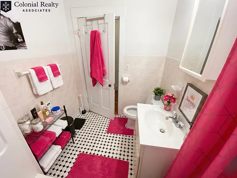 64 Egmont St #6B — Photo 2
