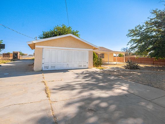 3rd image of 10123 E Avenue Q10