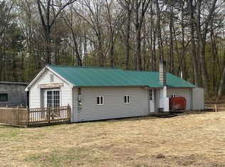 52 Leavy Hollow Ln, Hudson Falls, NY 12839