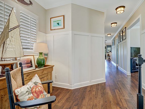 5th image of 558 Vintage Reserve Ln APT D