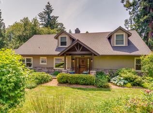 910 SW Maplecrest Dr, Portland, OR 97219