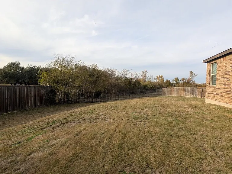 1356 Eagle Ridge Trl — Photo 9