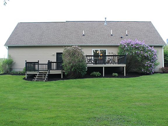 Beautiful Two-Tier Deck