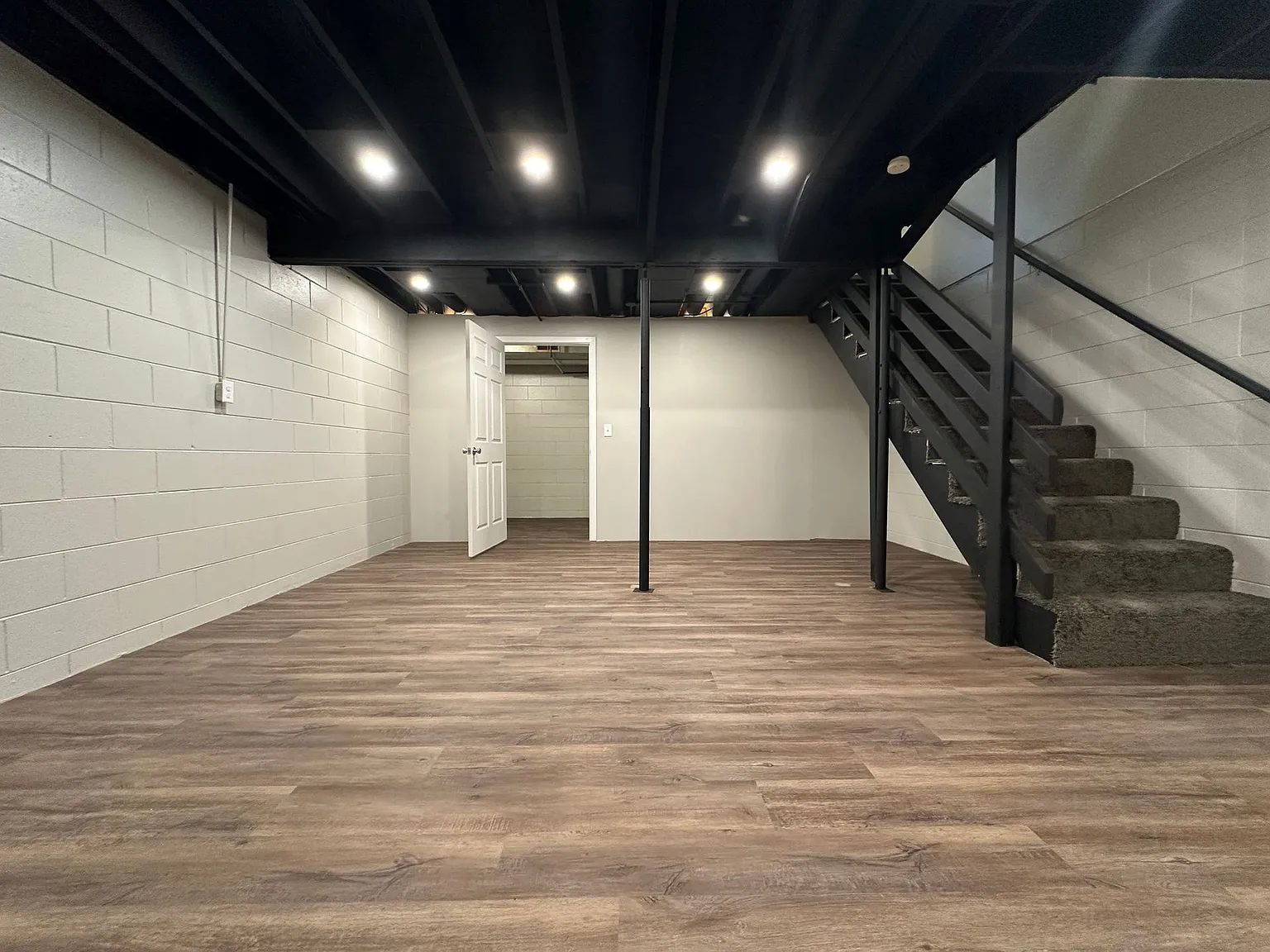 1513 Woods Ave — Photo 4