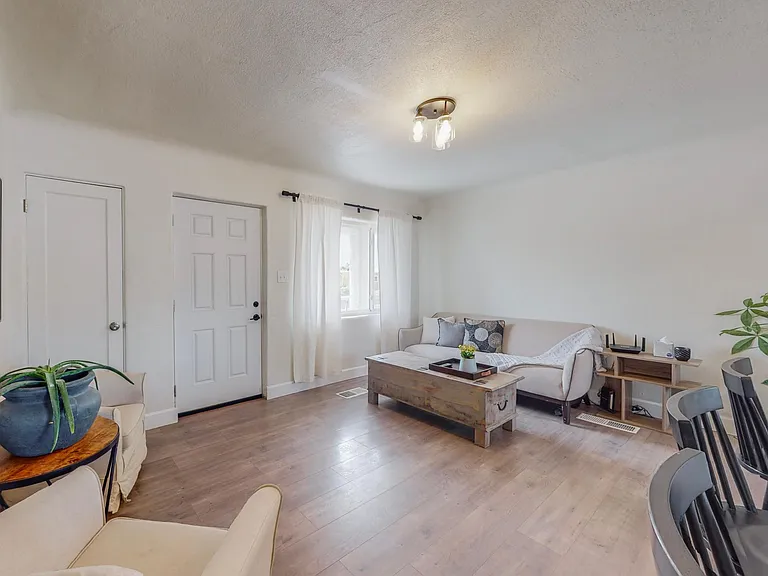 527 Gene Ave NW — Photo 30