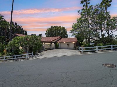 2090 Alta Vista Dr, Vista, CA, 92084