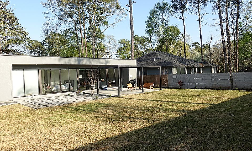 2nd image of 10327 Fairview Dr