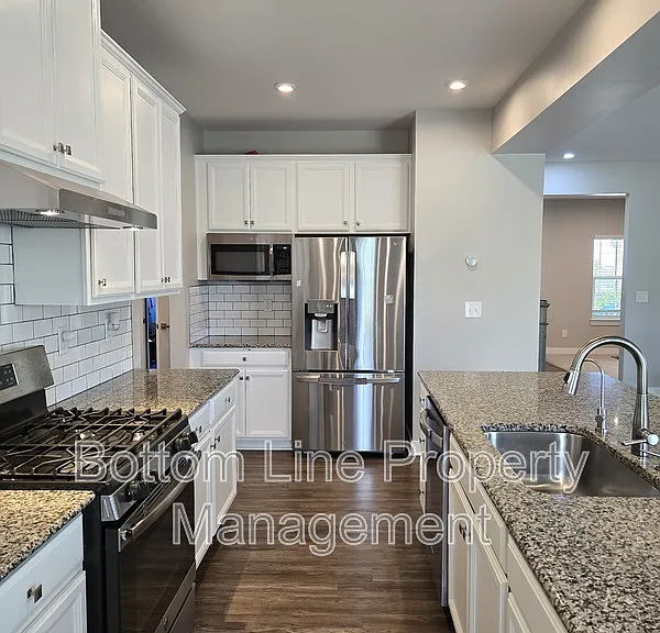 2030 Sewall Ave SW — Photo 21