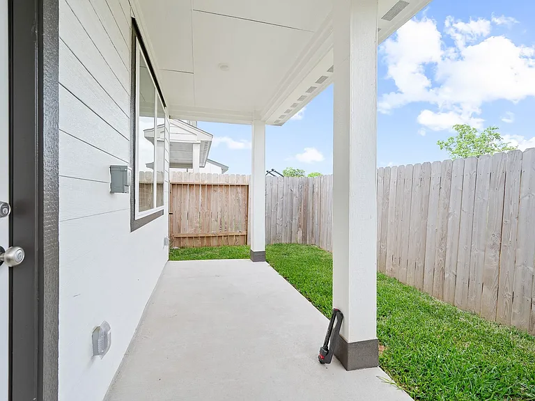 3115 Skyrock Dr — Photo 37
