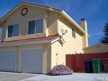 1st image of 514 Chaucer Ln
