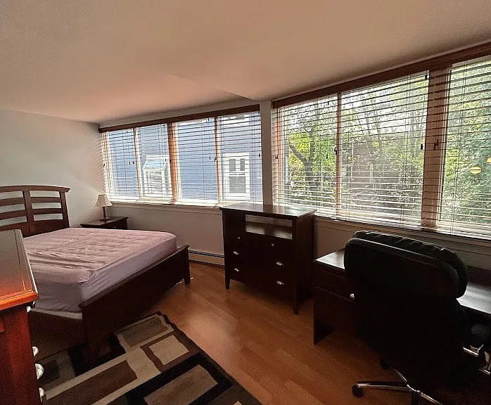516 Green St #2C — Photo 8