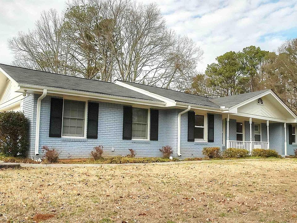 1st image of 621 Highview Dr SE