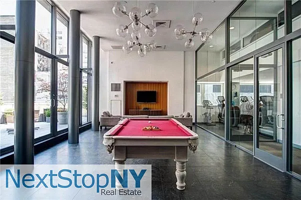 Rented by NextStopNY | media 50