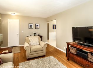 1001 Worcester Dr NE, Grand Rapids, MI 49505