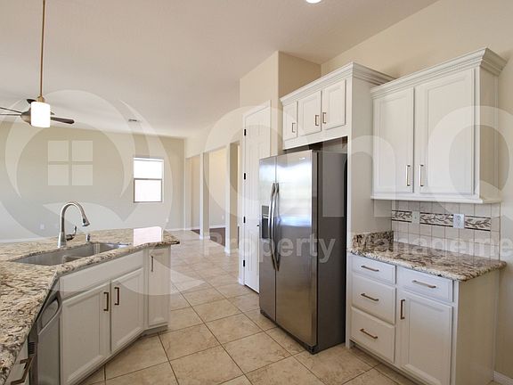 4th image of 17824 W Cedarwood Ln
