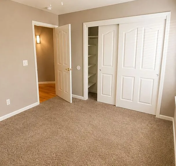 802 E Catalina Cir — Photo 10