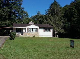 6192 Sycamore Rd, Hurricane, WV 25526