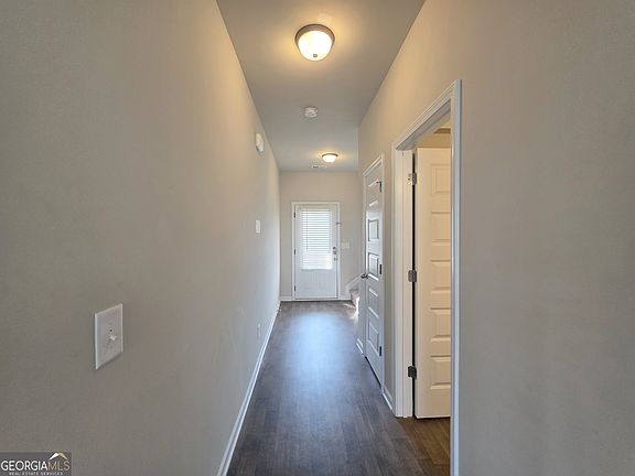 5th image of 136 Red Birch Ln