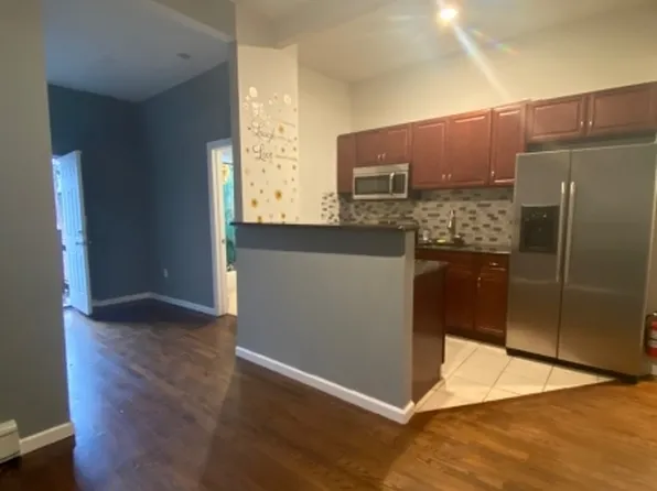 110 Peabody Pl, Newark City, NJ 07104