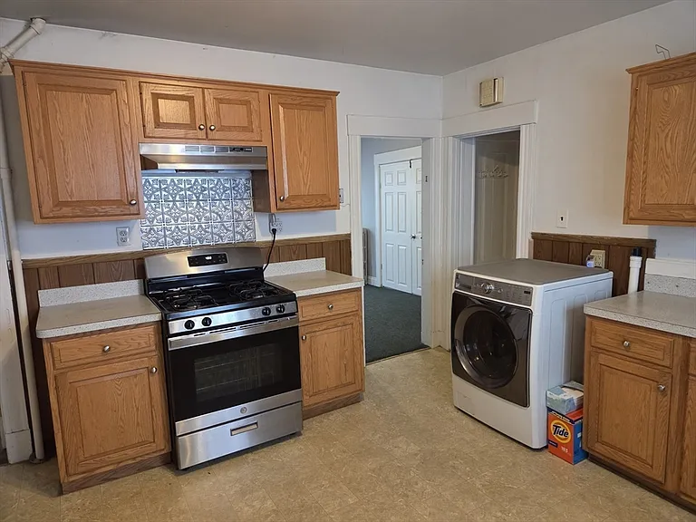 21 Olney St #1 — Photo 2