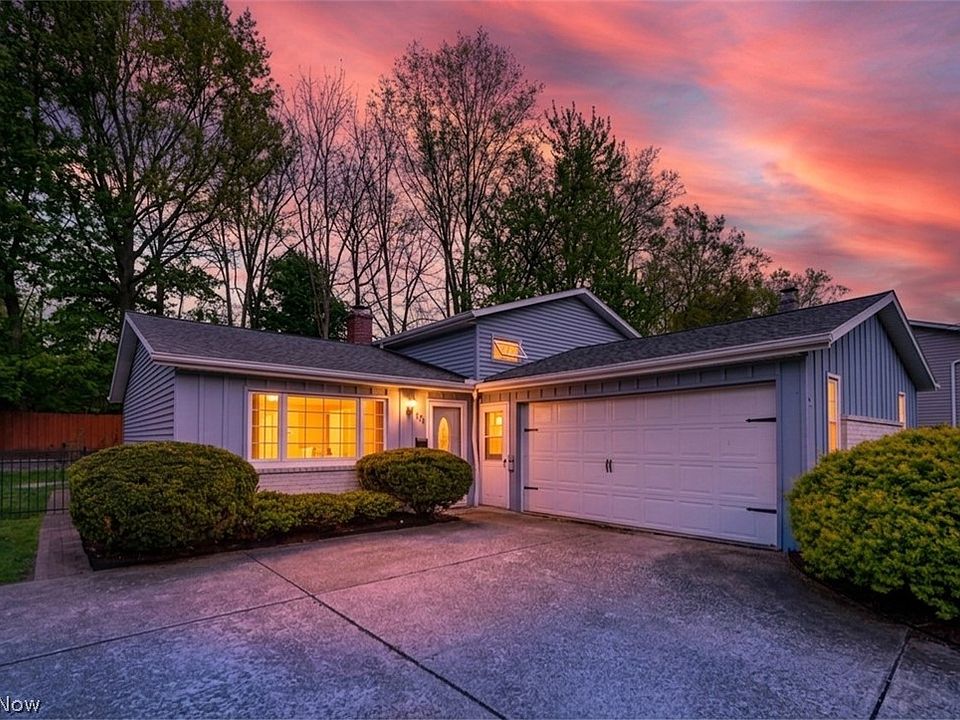 1st image of 176 Pinewood Dr