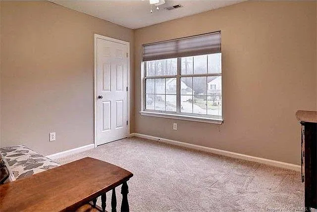 111 Amelia Ct — Photo 9