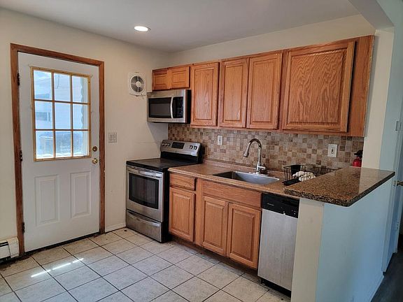 3rd image of 85 Homes Park Ave